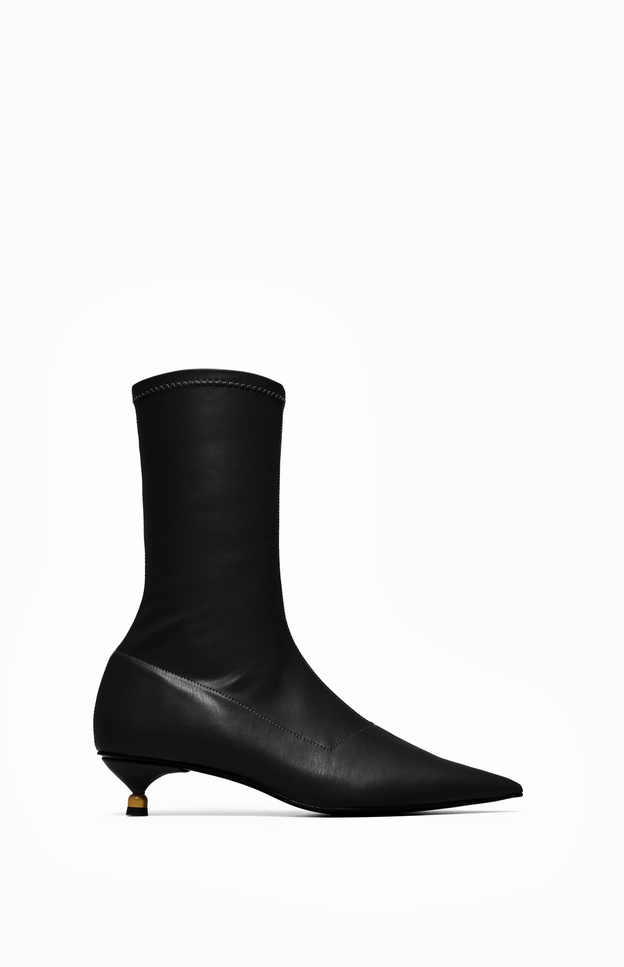 Skórzane botki damskie LISETTE DEEP BLACK 39 - Vanda Novak