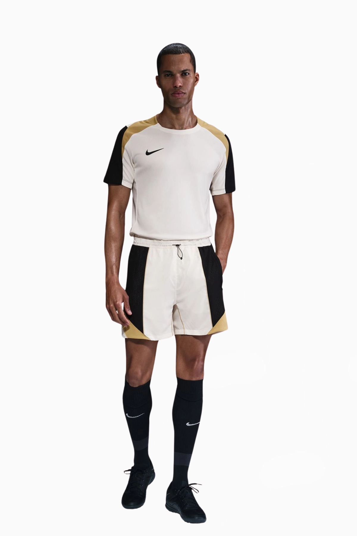 Spodenki Nike Strike+
