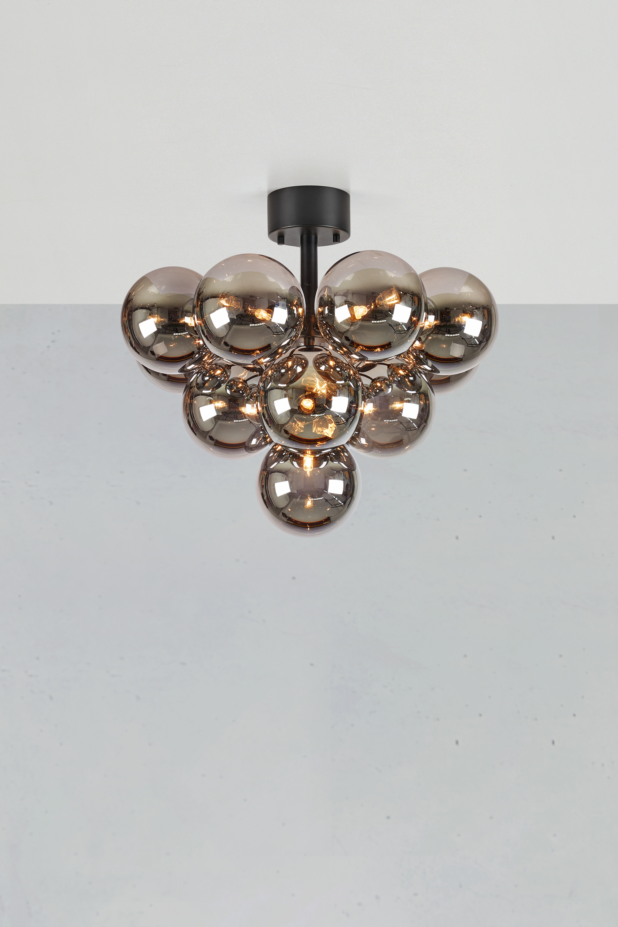 Markslöjd Merlot lampa wisząca 13x18 W czarna-przydymiona 108845