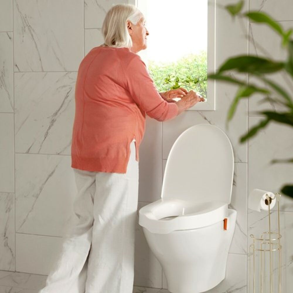 Etac My Loo nakładka podwyższająca 10 cm na toaletę z pokrywą biała 80301523