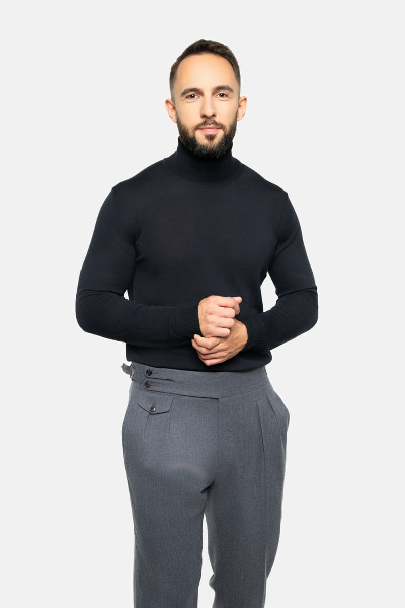 Czarny golf z wełny merino