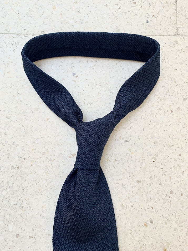 Krawat z grenadyny fina, prussian blue, jedwabny