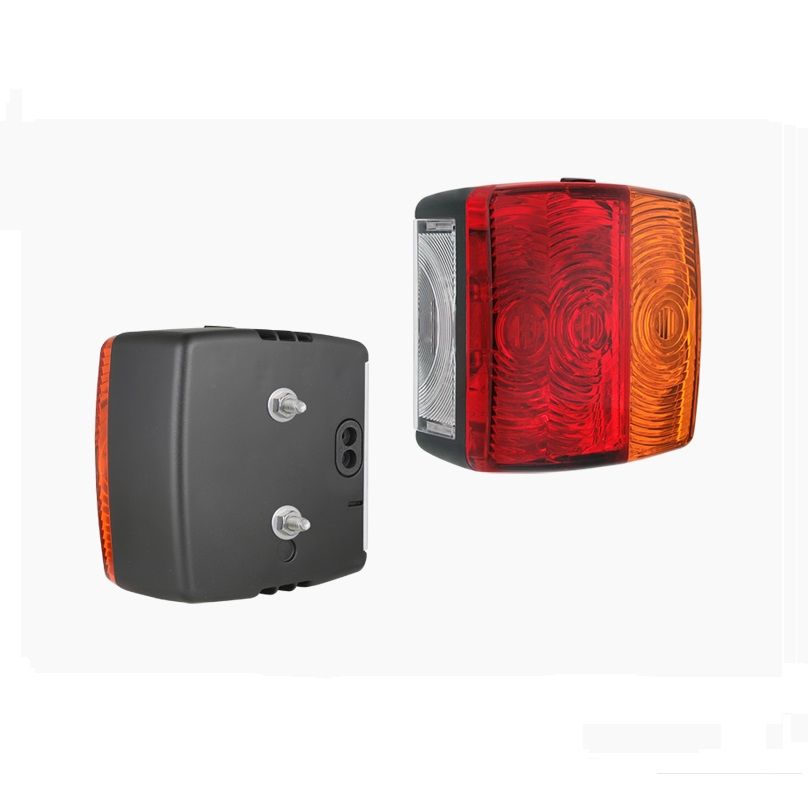 Lampa tylna 4F zespolona 104x99 LT4.52100 Wesem
