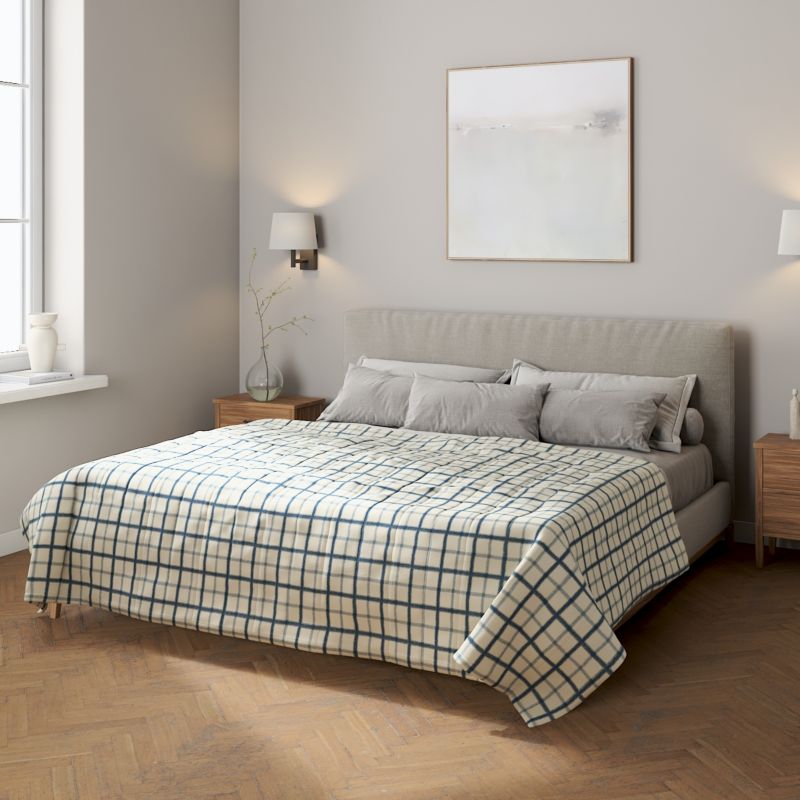 Narzuta pikowana w pasy Dekoria 170 x 210 cm niebieska kratka tle ecru 1 szt.