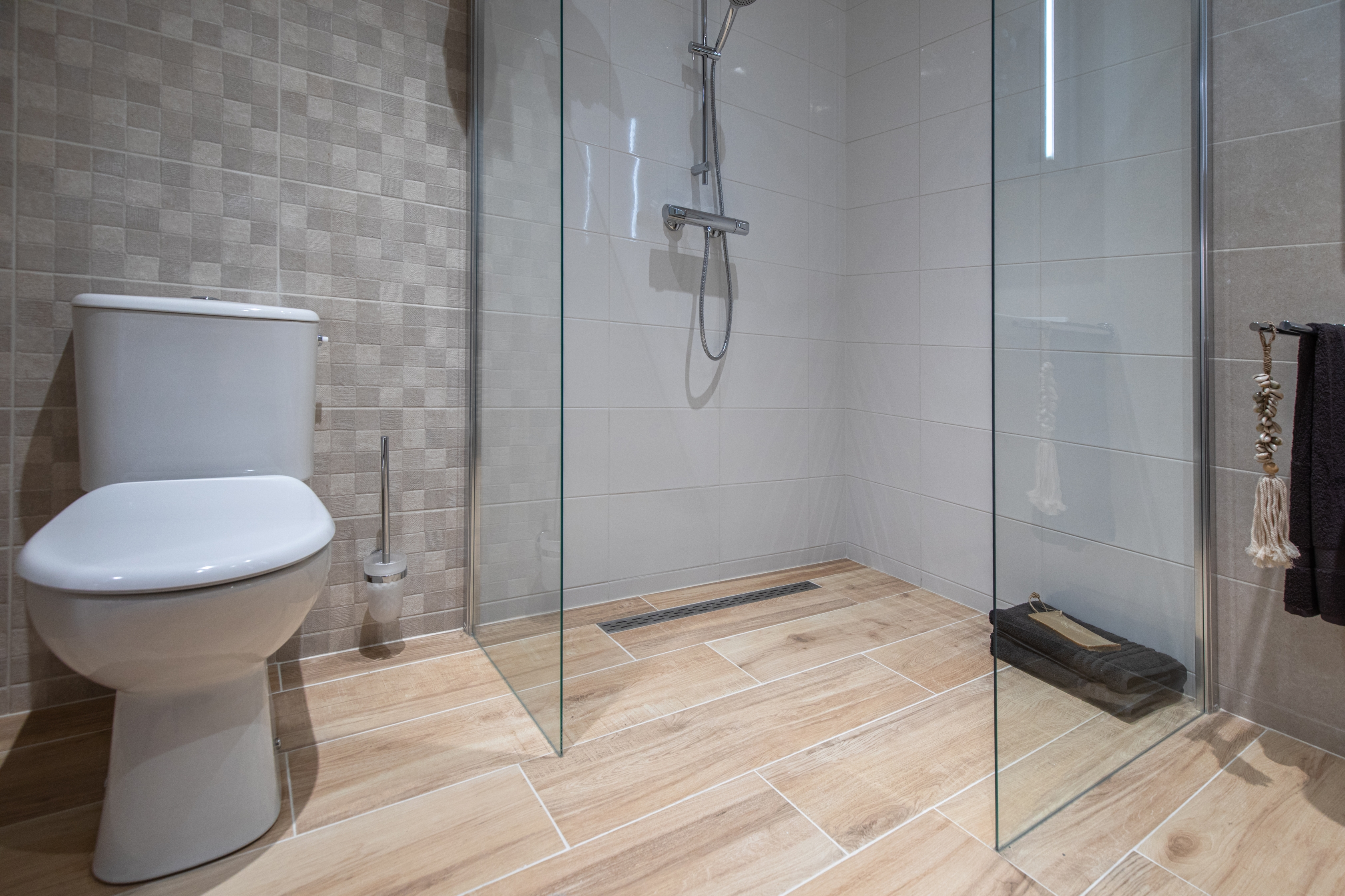 ACO ShowerDrain C korpus odpływu liniowego 108,5 cm kołnierz płaski stal nierdzewna 9010.88.05