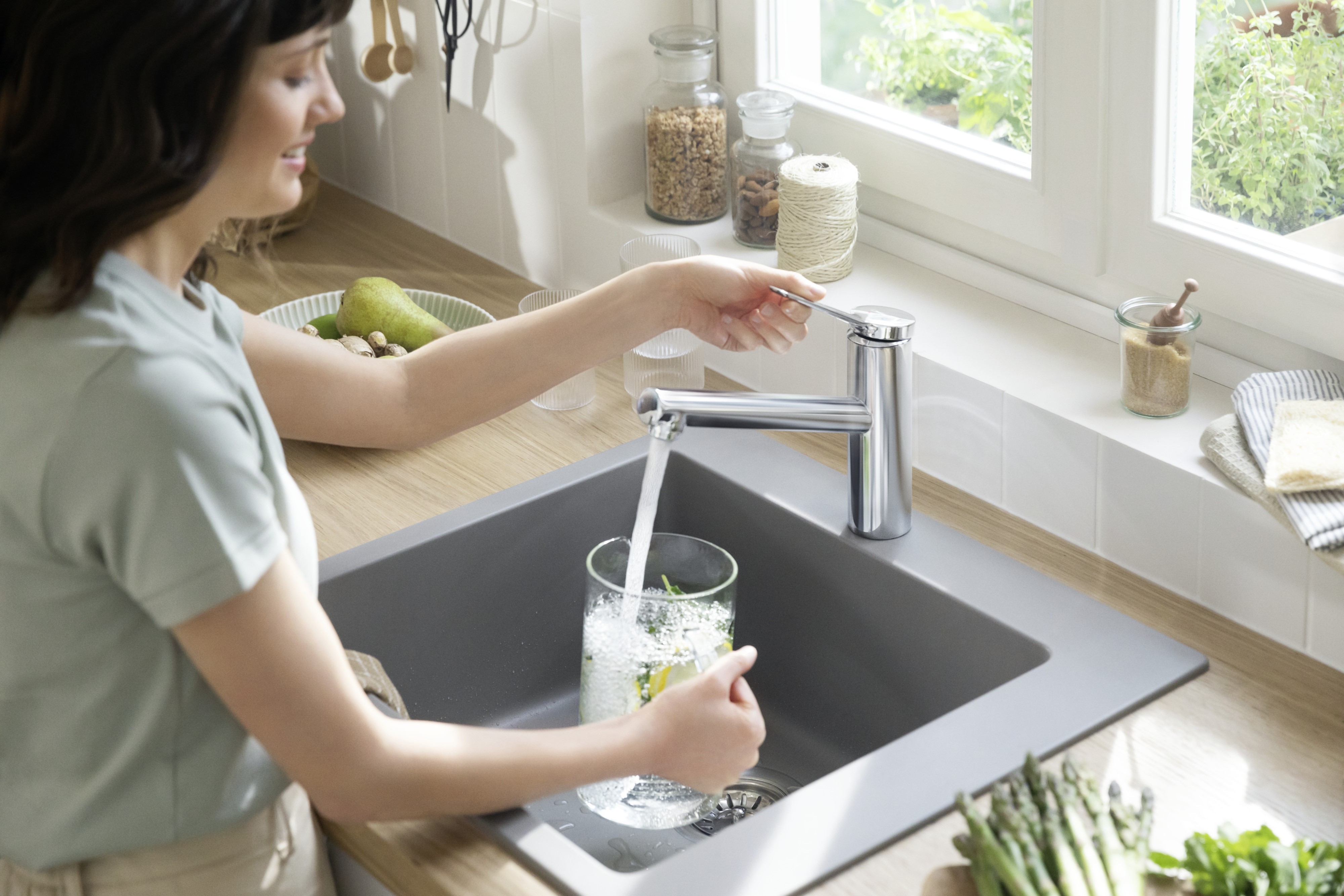 Hansgrohe Zesis M33 bateria kuchenna stojąca chrom 74802000