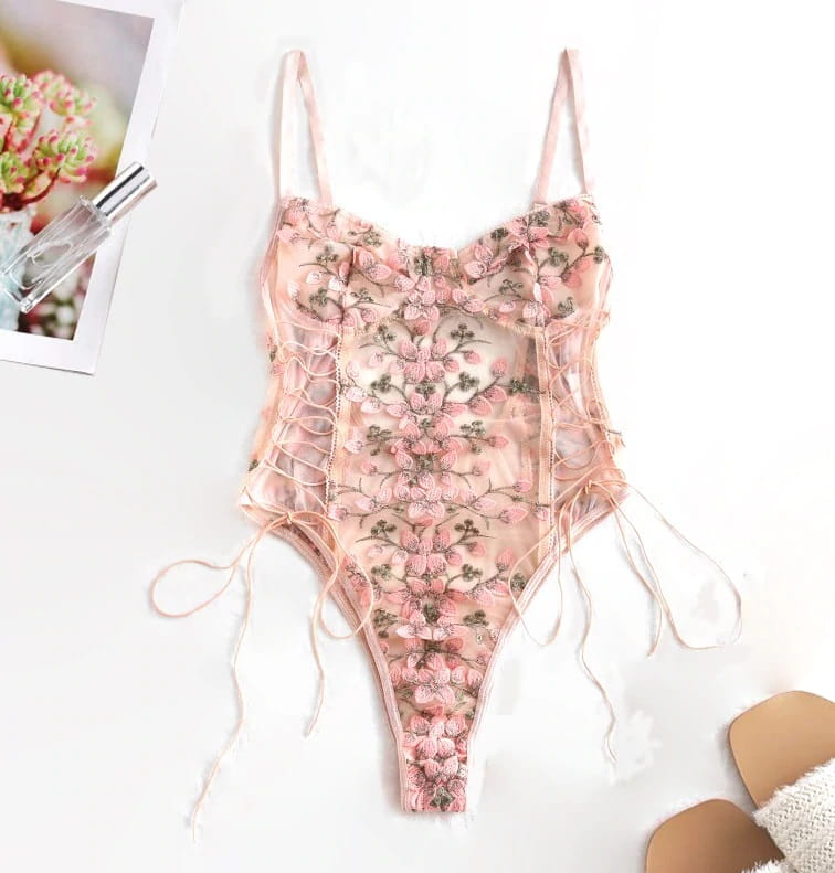 Koronkowe body w kwiaty wiązane S-L