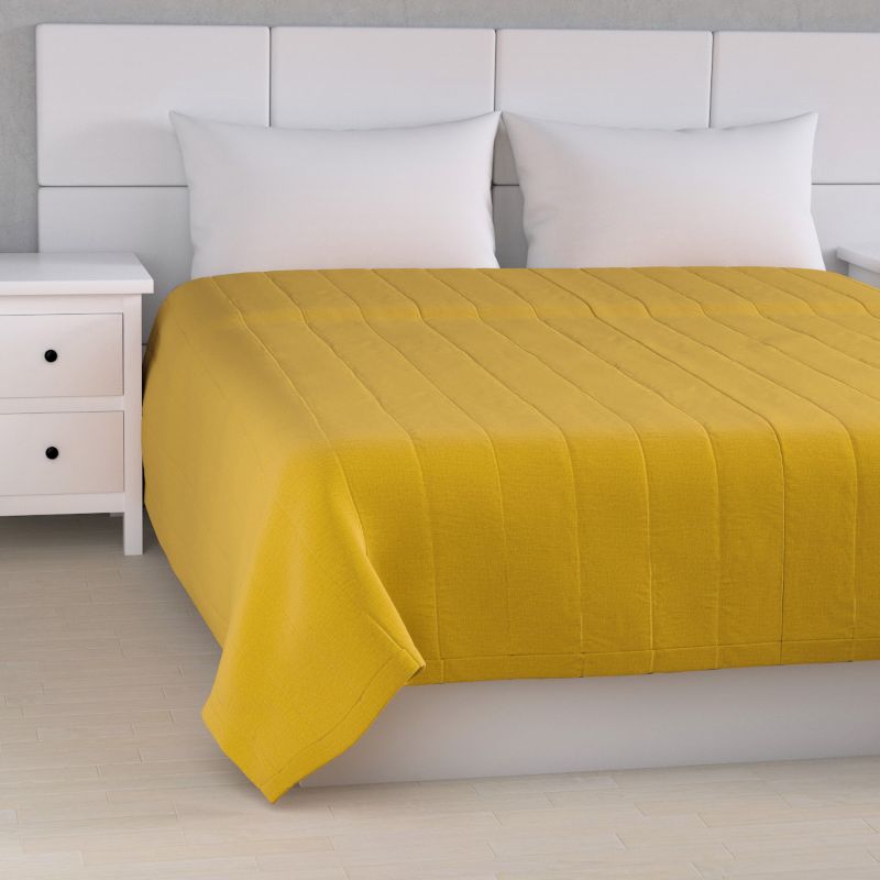 Narzuta pikowana w pasy Dekoria 260 x 210 cm miodowy welwet 1 szt.