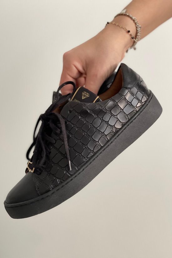 Sneakers 040/6 Czarne