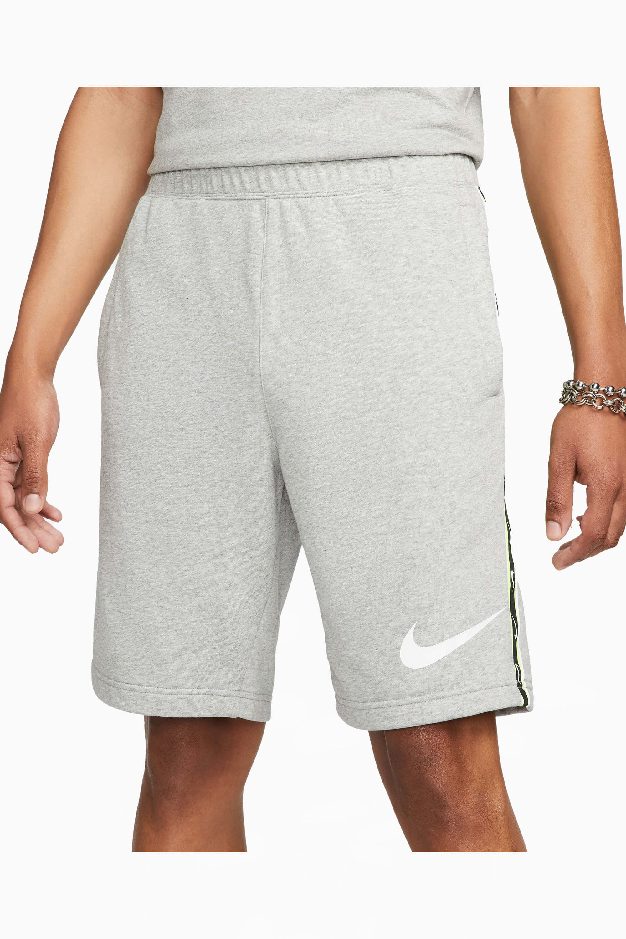Spodenki Nike Sportswear Repeat - Szary