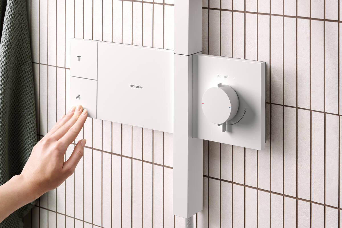 Hansgrohe Raindance Alive S zestaw prysznicowy ścienny termostatyczny z deszczownicą biały 24582700