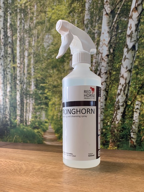 Red Horse Products Red Horse Products StrongHorn spray utwardzający do kopyt 500ml 24h