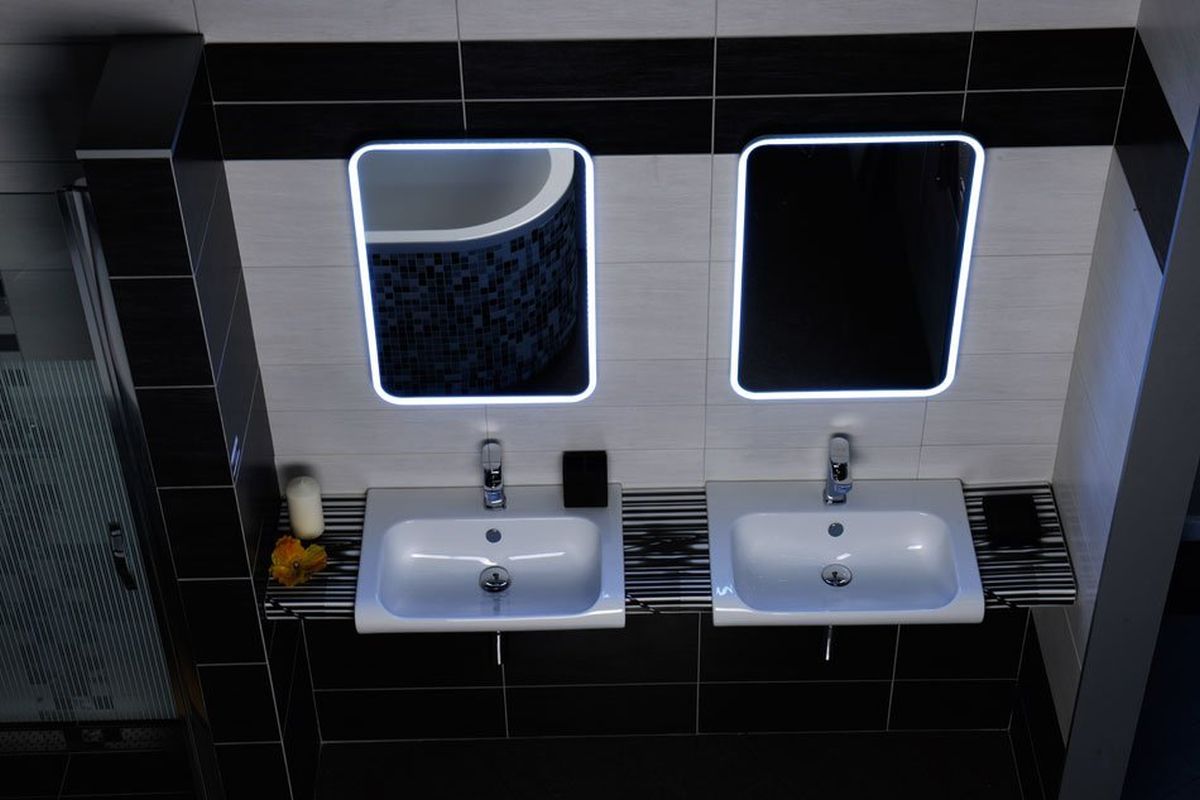 Sapho Float lustro 50x70 cm prostokątne z oświetleniem LED białe barwa neutralna 22571