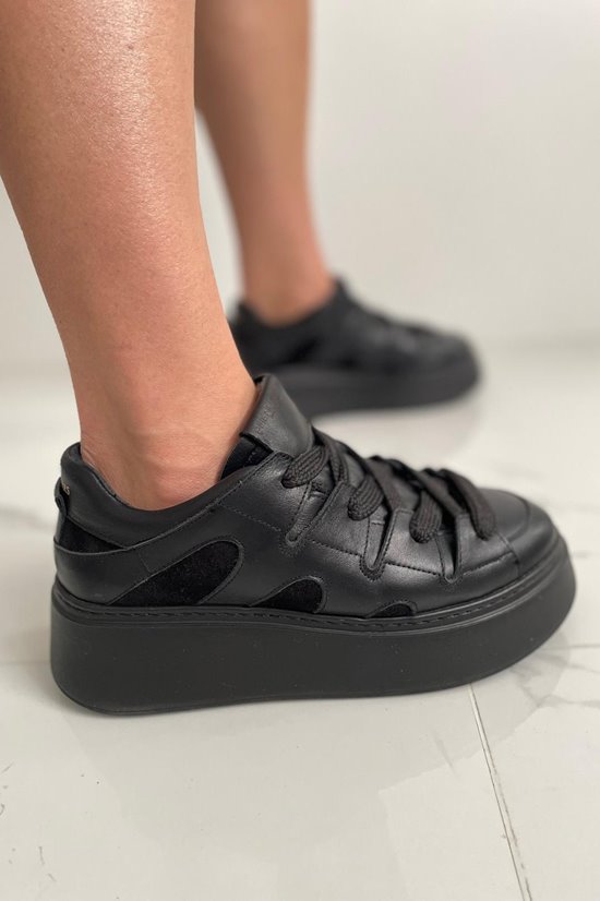 Sneakersy 23 Czarny outlet