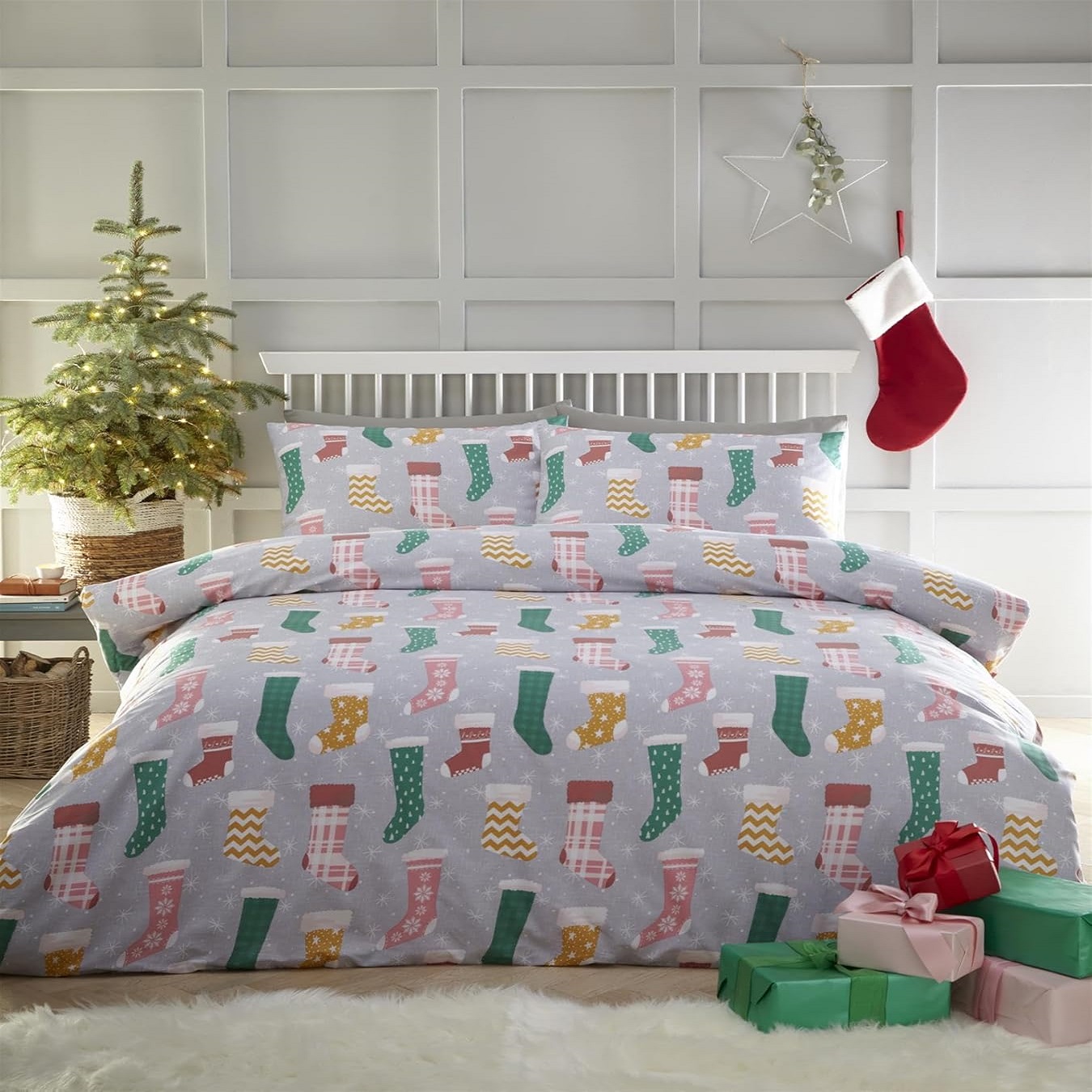 Komplet Pościeli Świątecznej w skarpety Świąteczne Rozmiar do Wyboru MA - 1x Poszewka 220x230cm + 2x poszewka 80x50cm