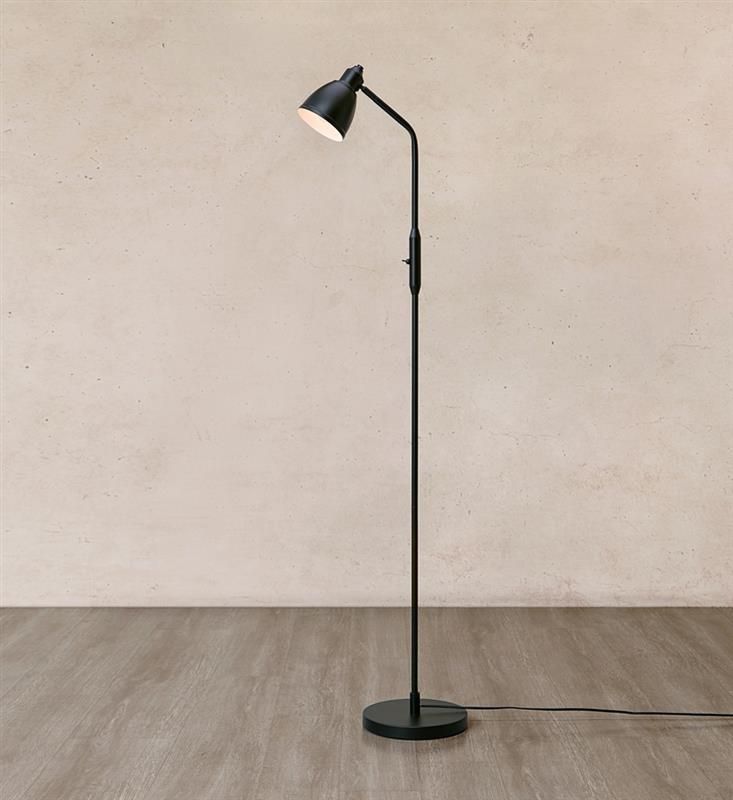 Markslöjd Story lampa stojąca 1x40 W czarna 108713