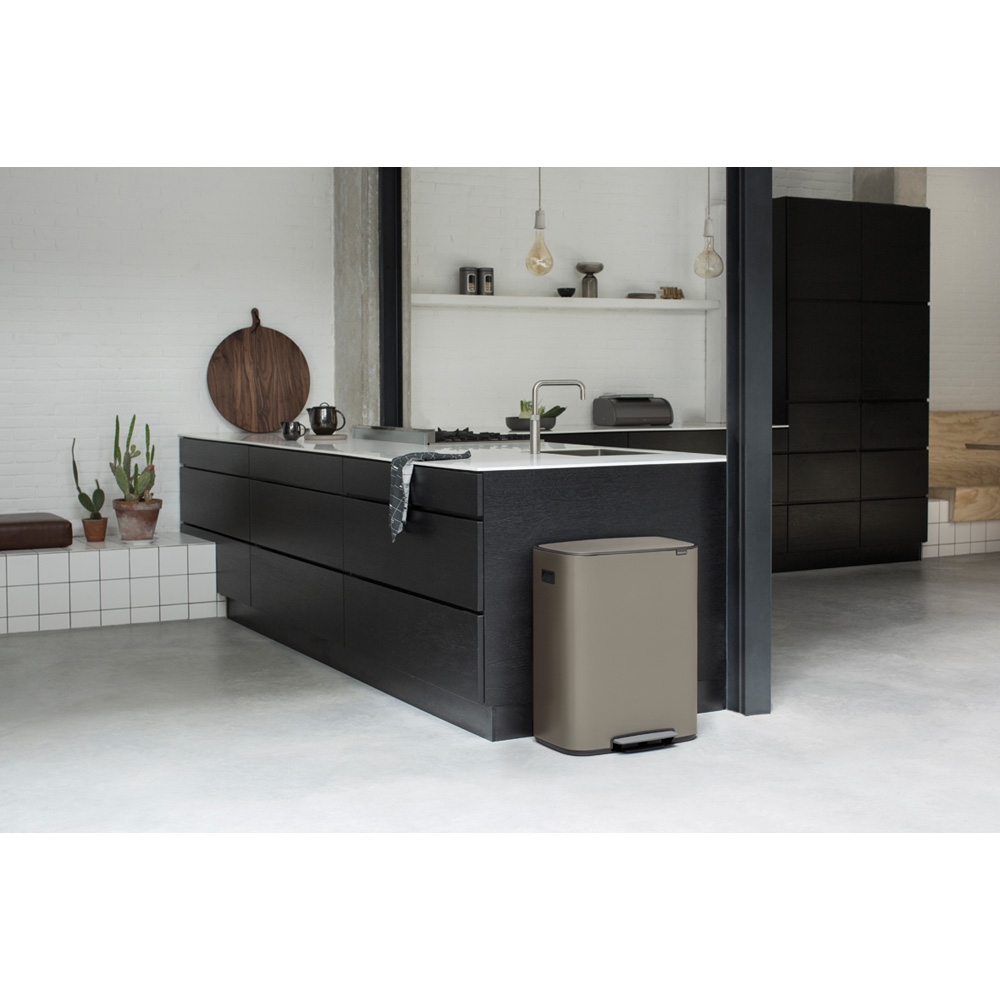 Brabantia Bo pojemnik na odpady 60 l pedałowy grafit 211409 - Wysyłka w 24h