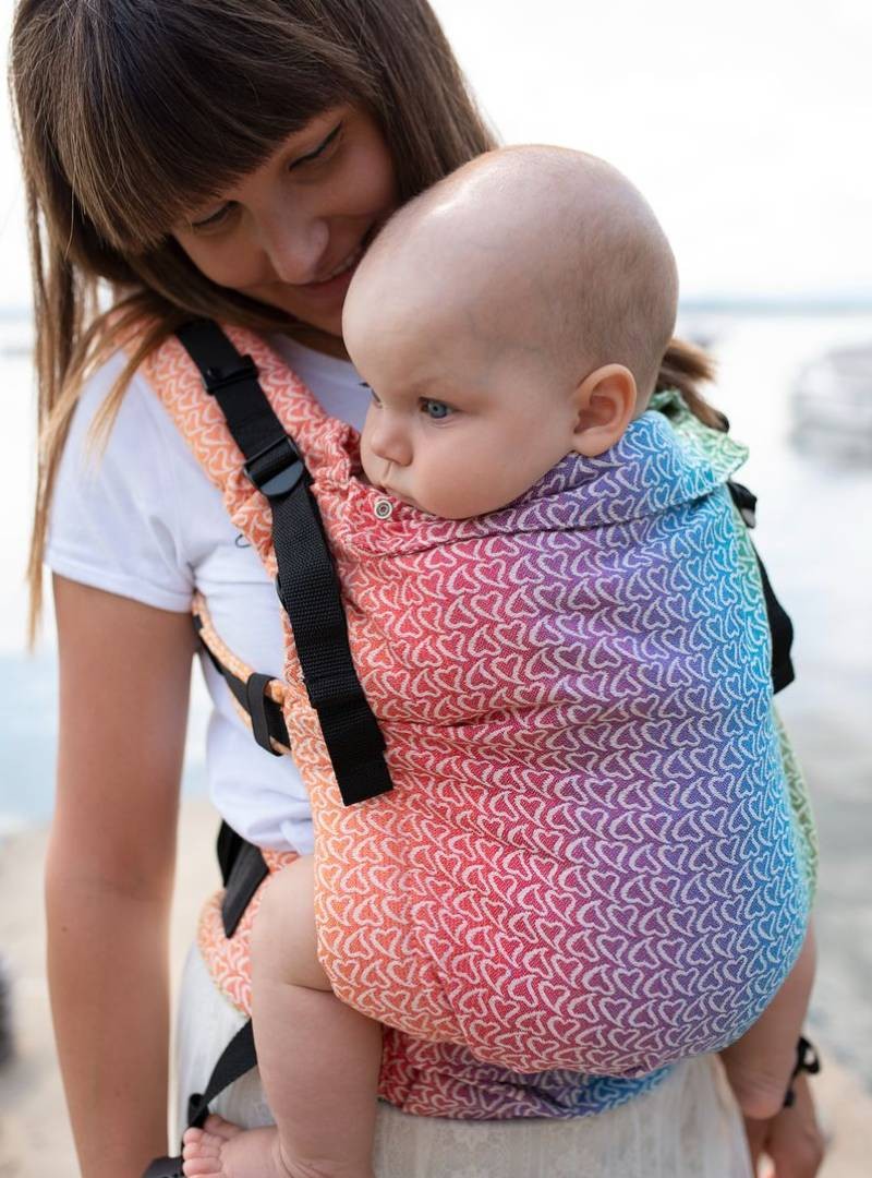 Nosidełko regulowane Grow Up Wrap: Little Hearts Rainbow