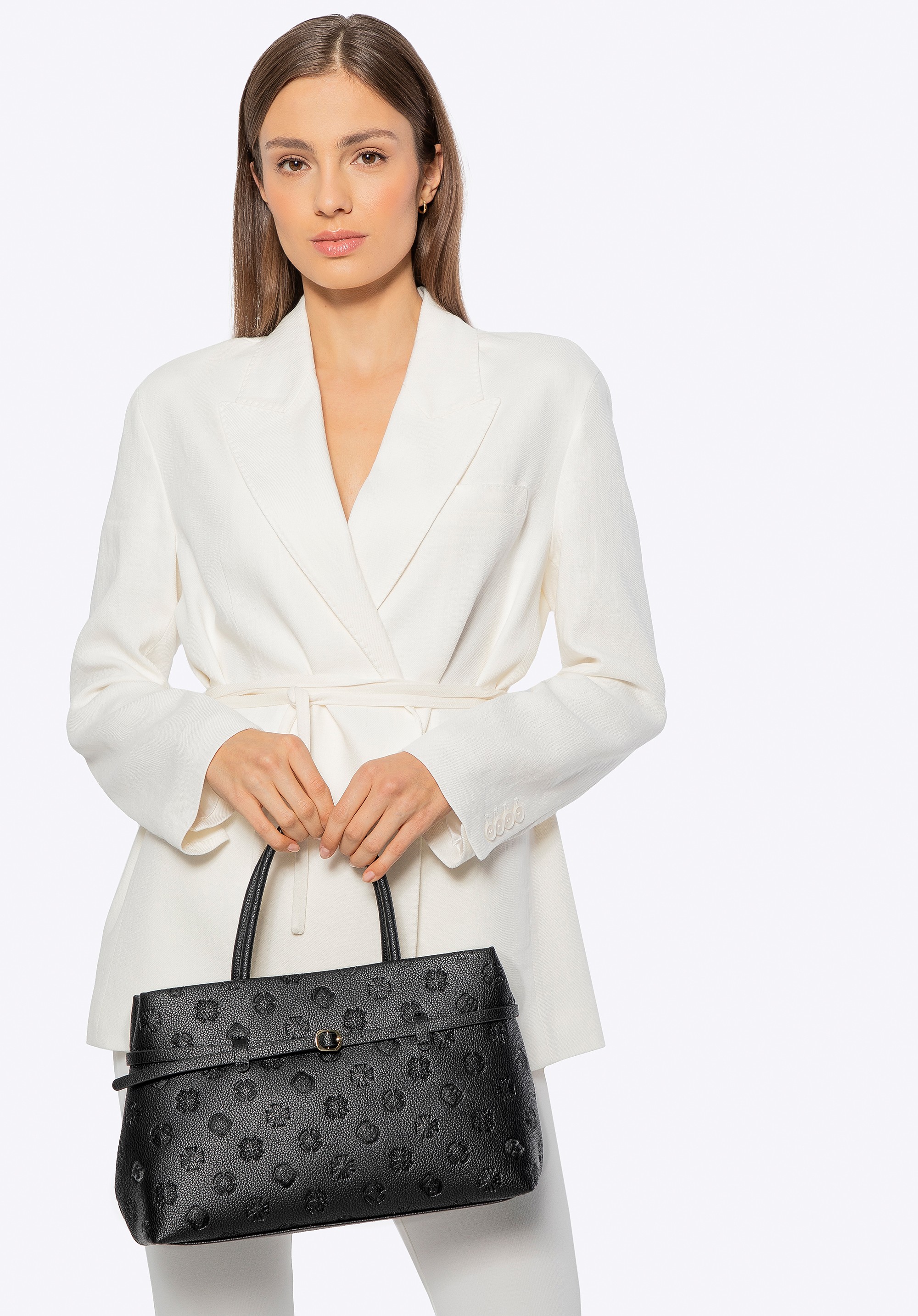 Damski kuferek z imitacji skóry w tłoczenie czarny