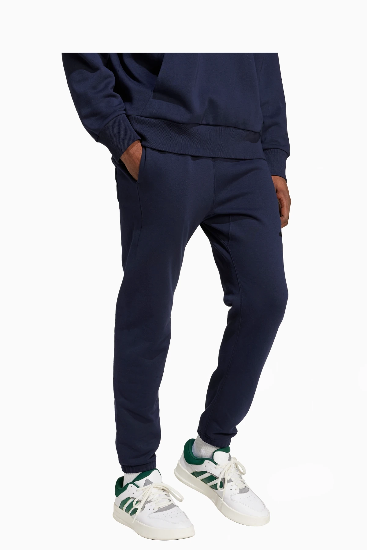Spodnie adidas All SZN Fleece Regular Tapered - Granatowy