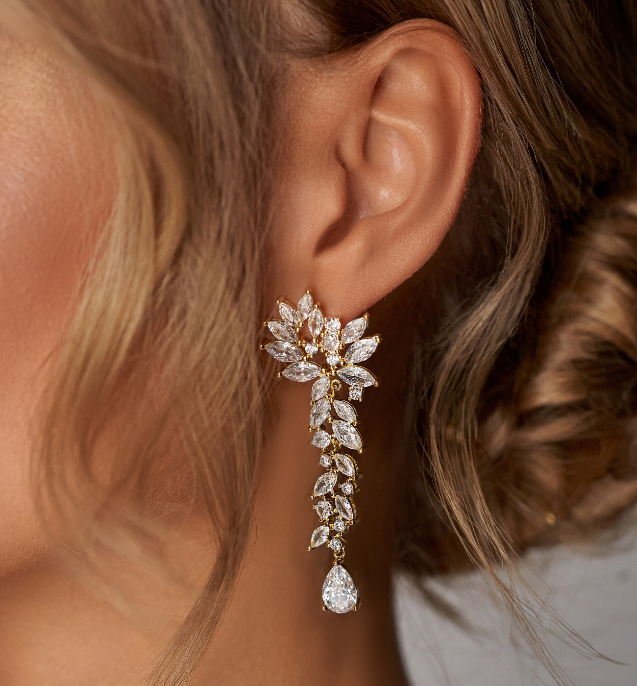 Kolczyki złote z kryształkami Bristol - By Dziubeka