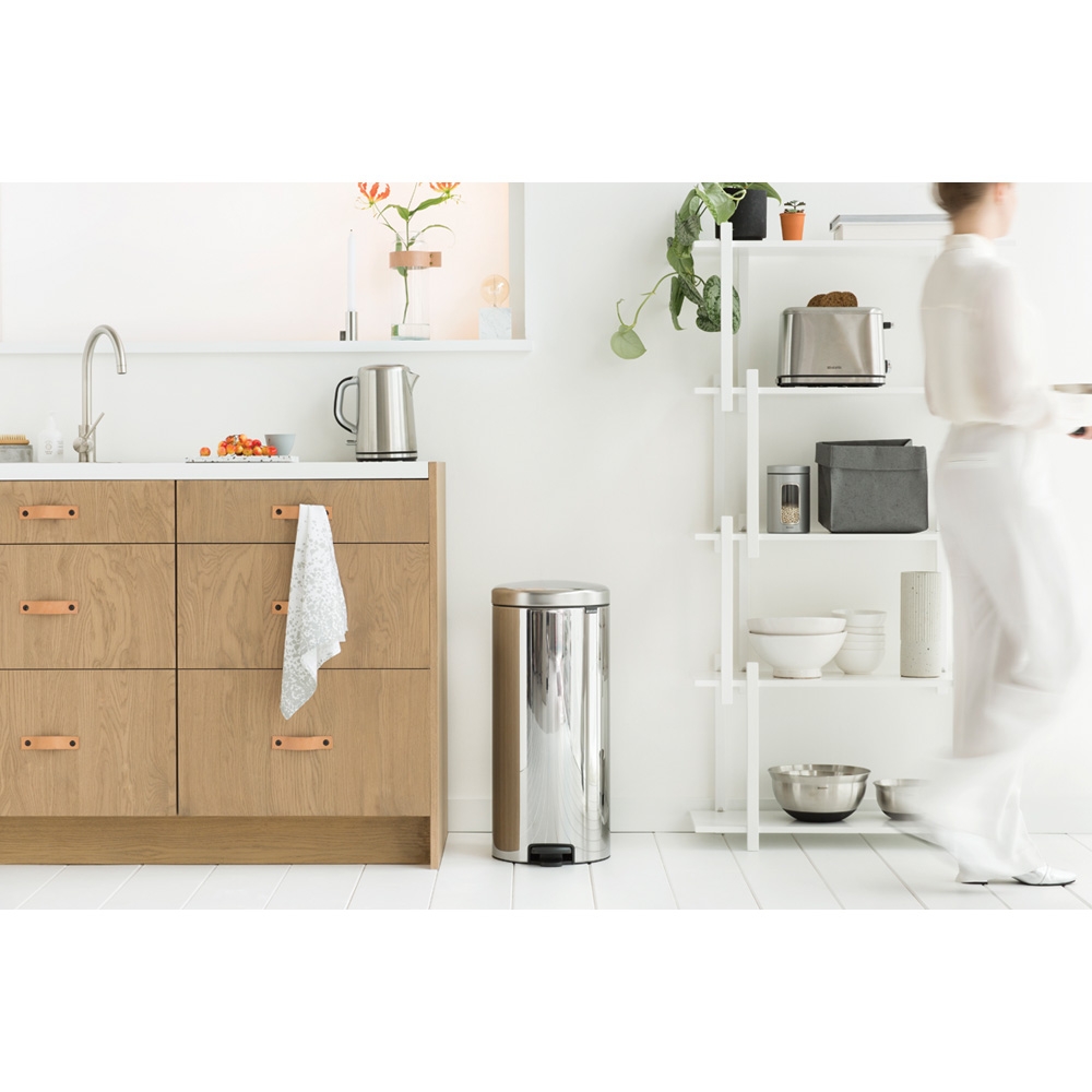 Brabantia NewIcon kosz na śmieci 30 l pedałowy stal polerowana 114366