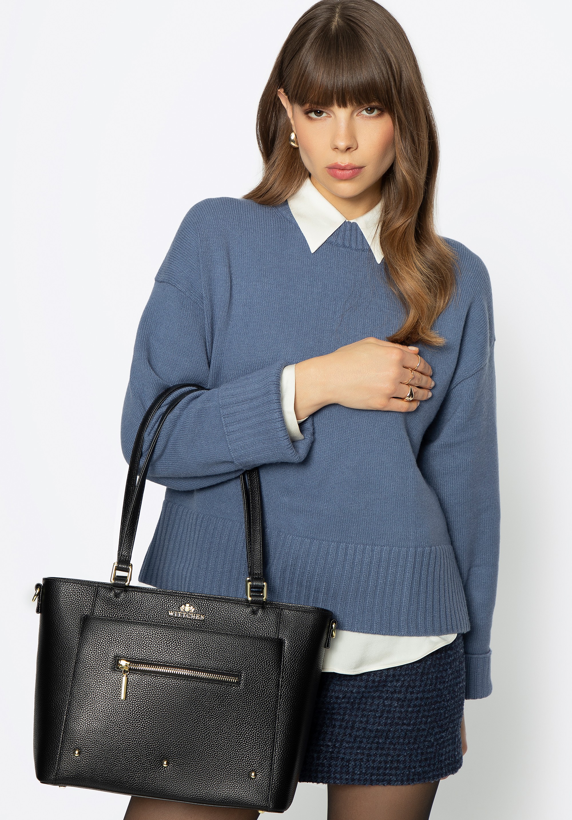 Damska shopperka ze skóry z kieszonkami czarno - złota