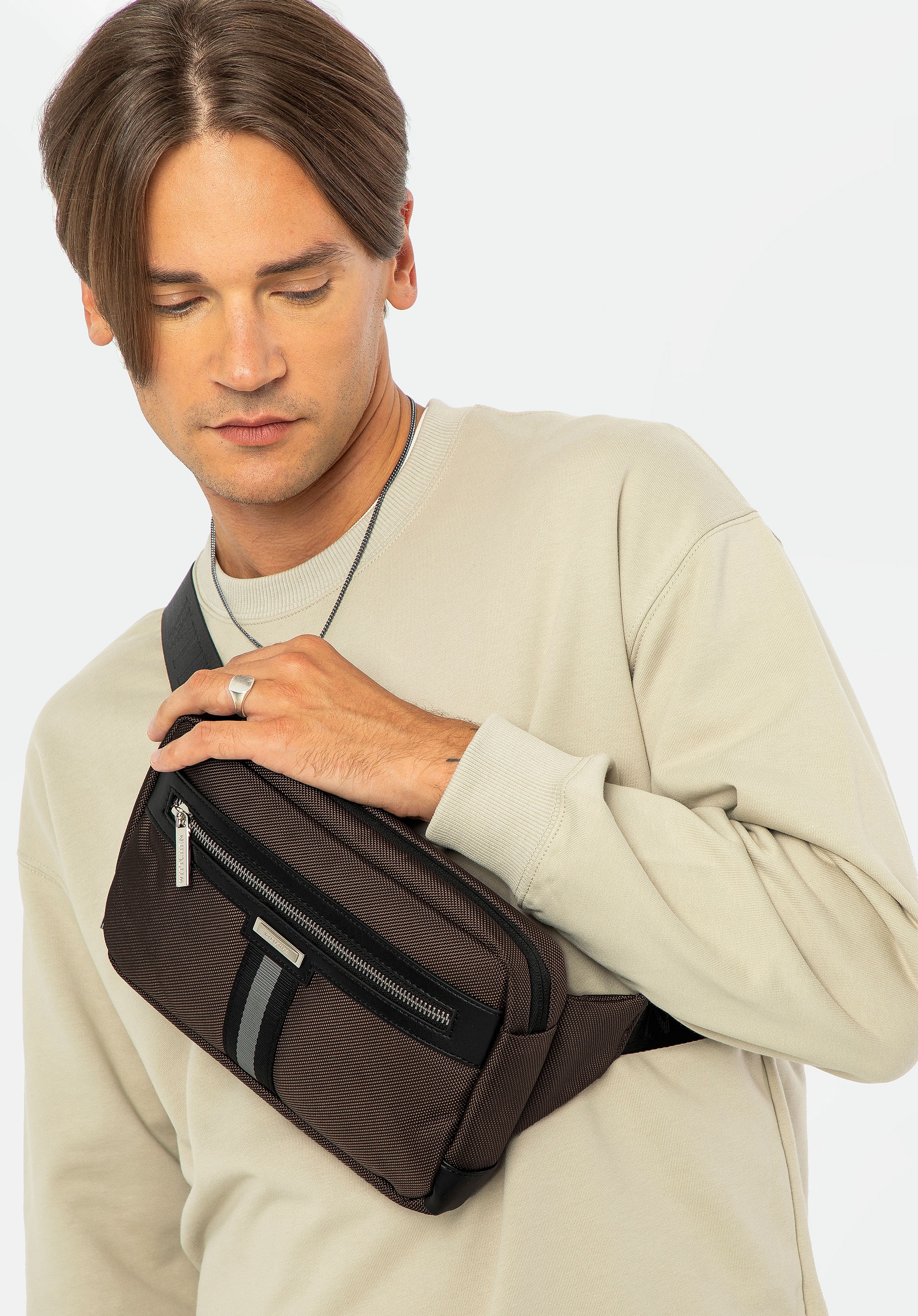 Męska torebka nerka z tasiemką oliwkowa