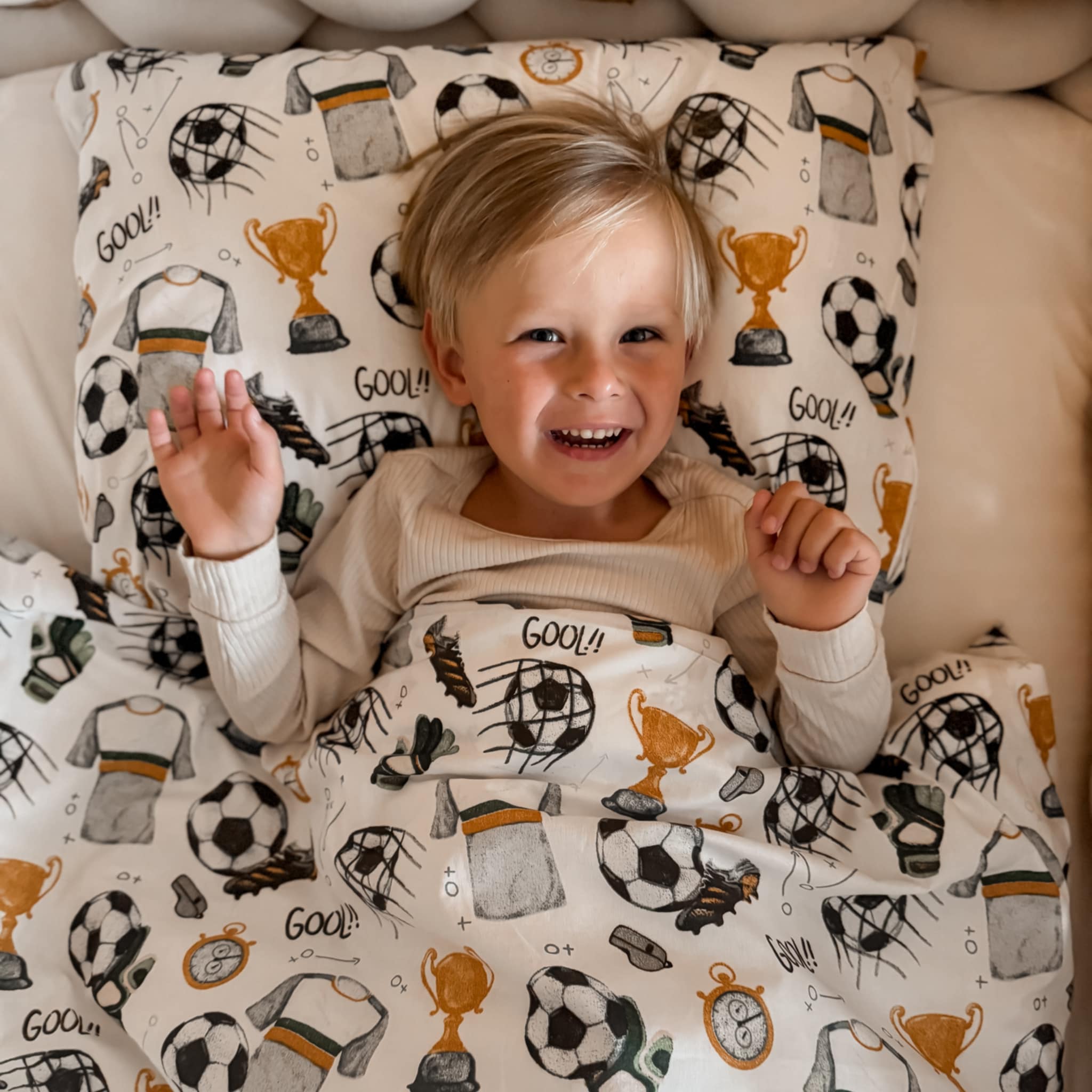 Komplet pościeli Piłka Nożna BW - 100x135 + poduszka 40x60 - Tak