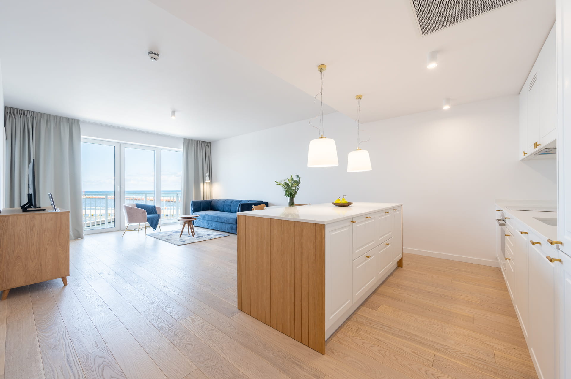 Argon Berkley lampa wisząca 1x15W opal/mosiądz 4689