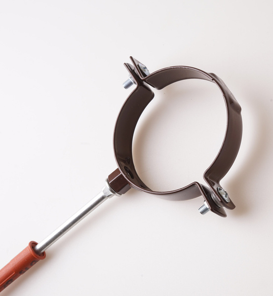 Uchwyt rury na stalowym trzpieniu brąz 100/8x160