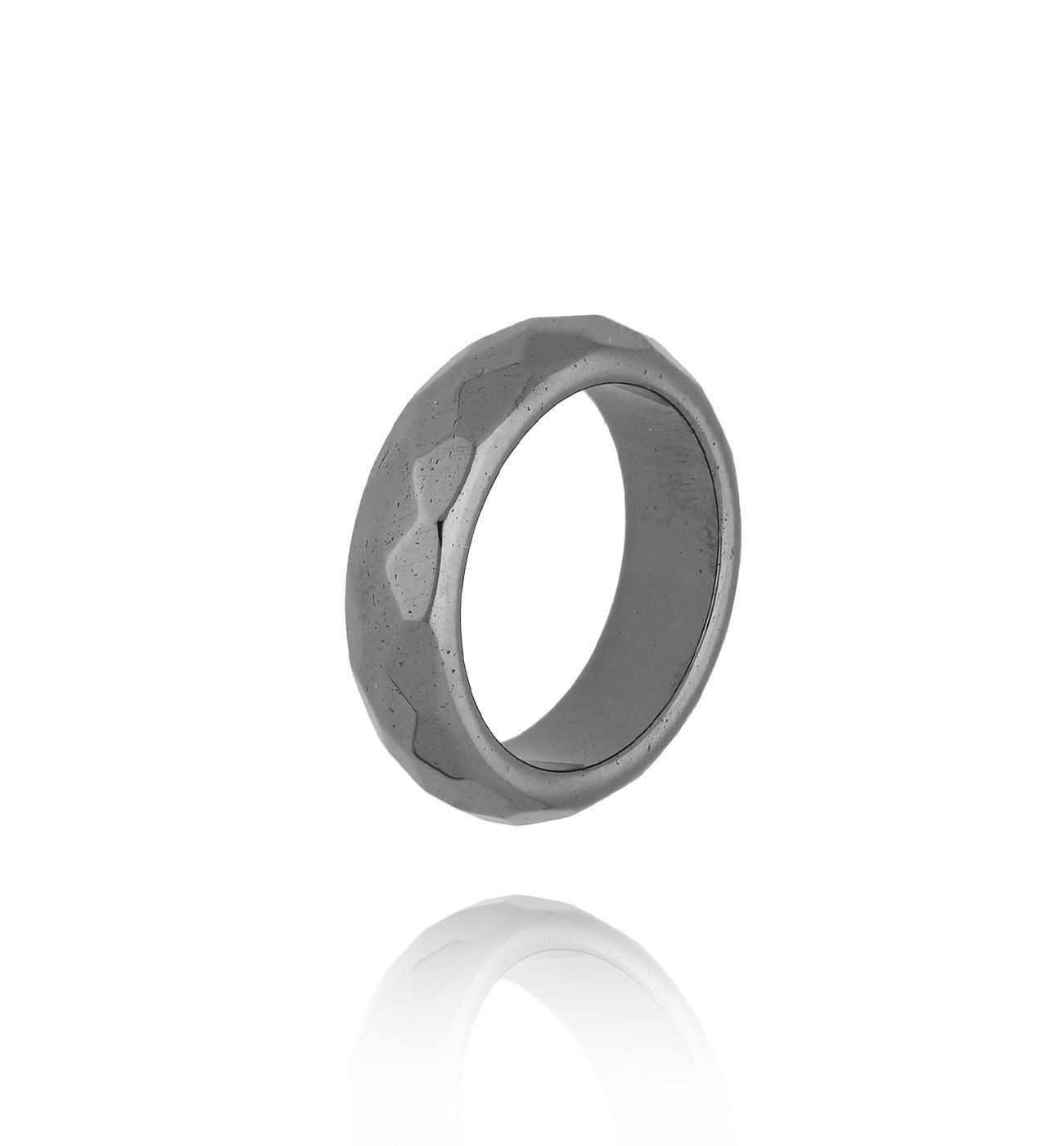 Obrączka z hematytu fasetowana PMITC0199