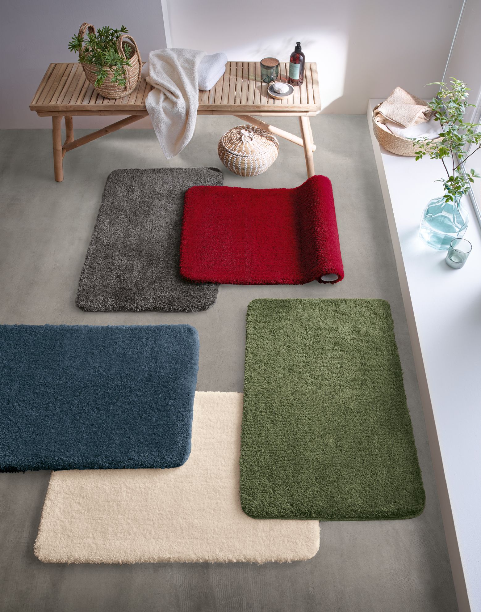 Kleine Wolke Marco dywanik łazienkowy 70x120 cm poliester jasny szary 9184146225