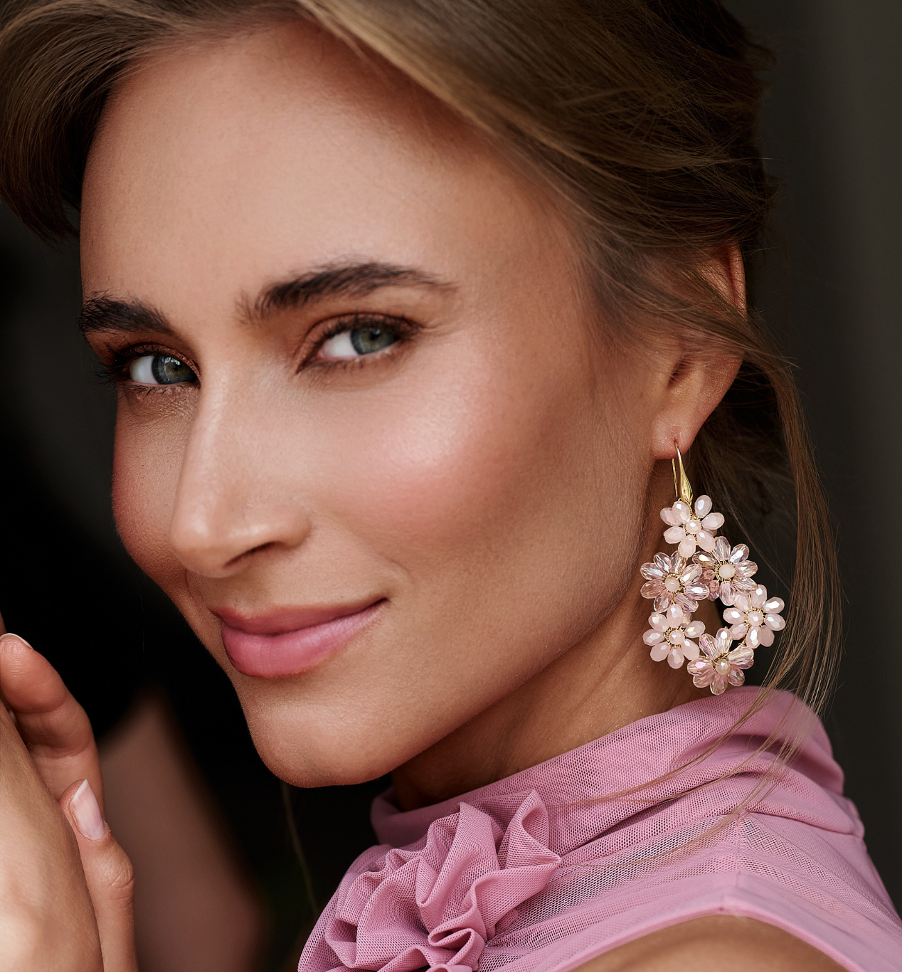 Kolczyki z różowymi kryształkami KWE0304