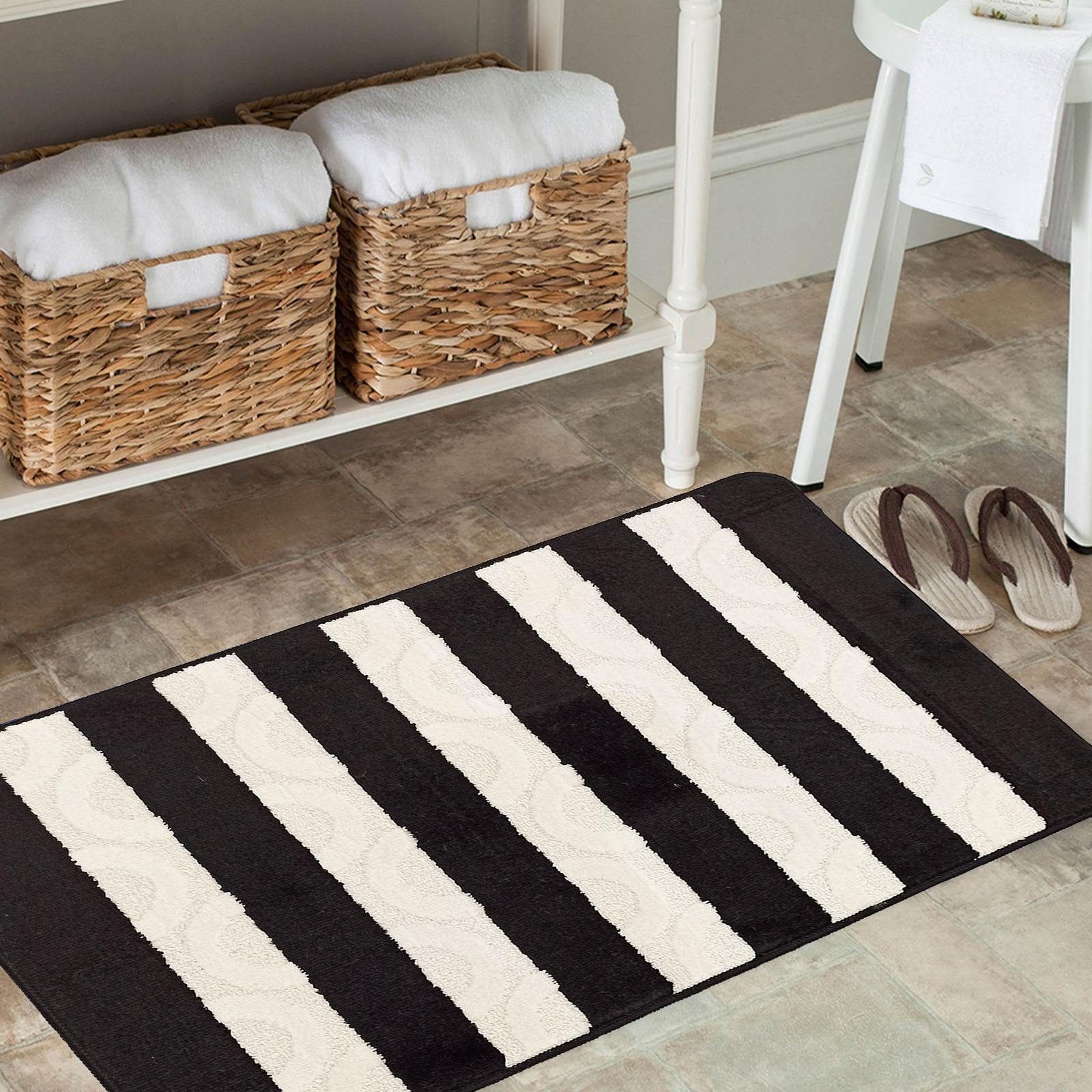 Komplet łazienkowy z wycięciem pod toaletę Montenegro XL Pasy - czarno-kremowy