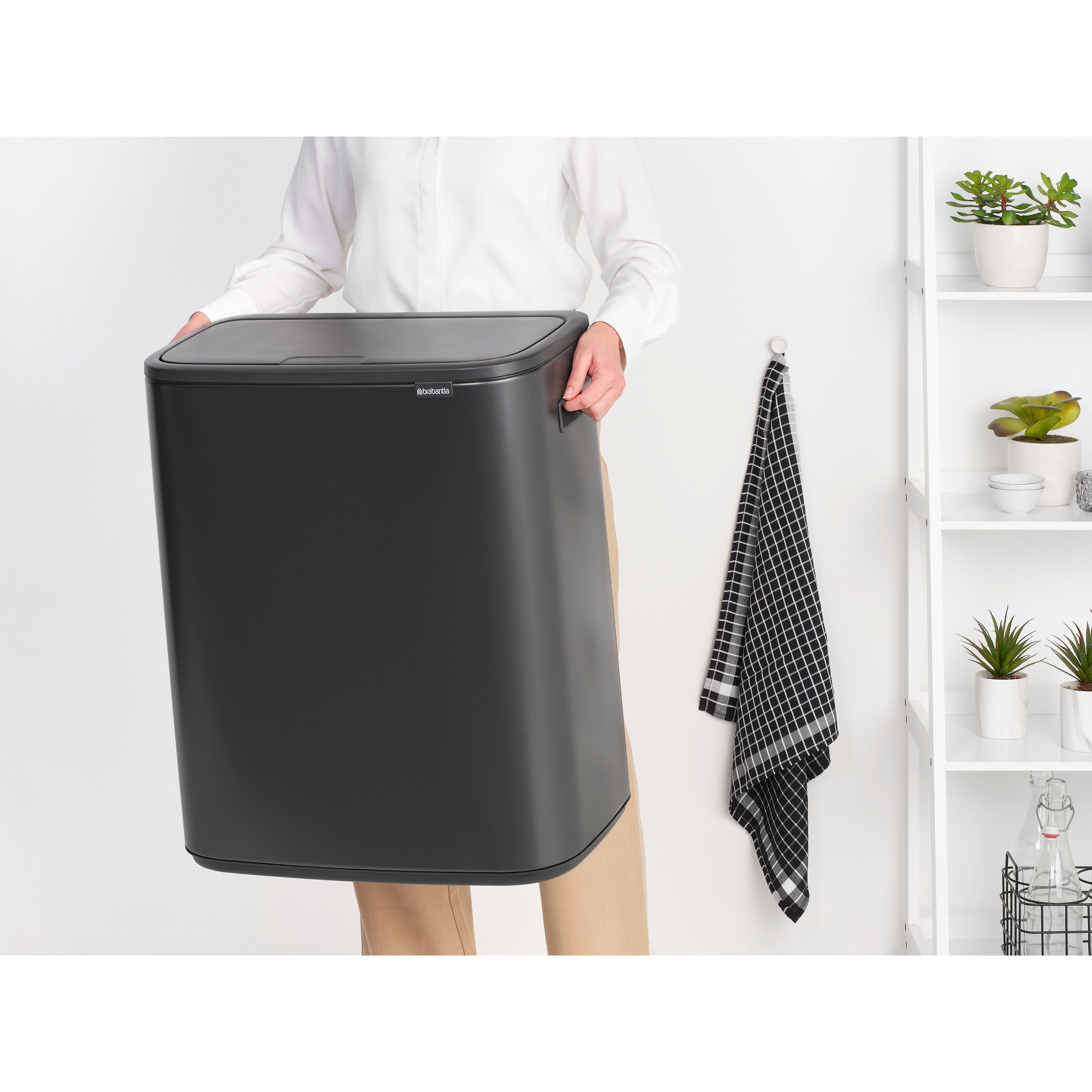 Brabantia Bo kosz na śmieci 3 l czarny 233586