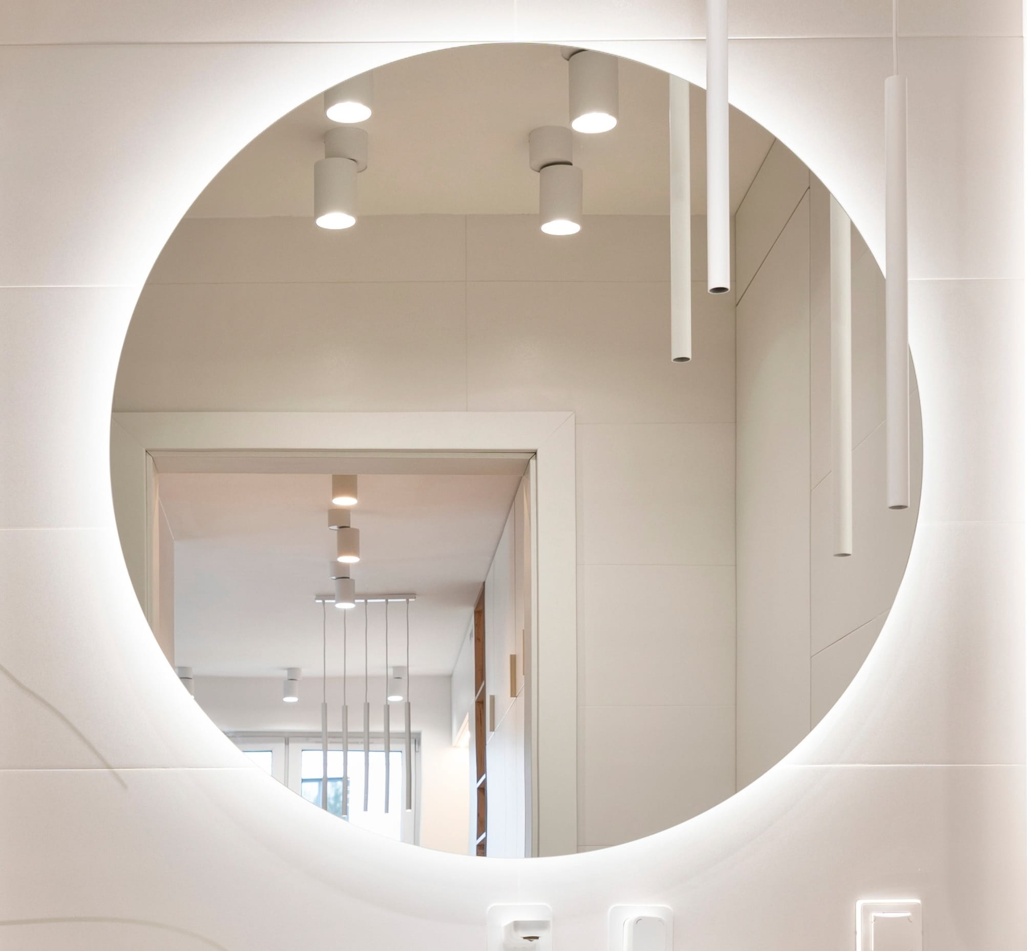 BD Art Luna lustro 70 cm okrągłe z oświetleniem białe 301210000001