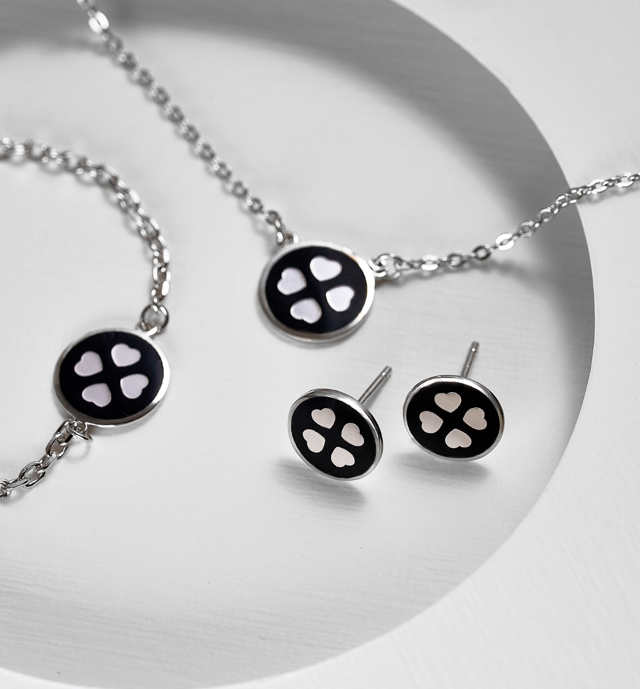 Zestaw srebrny z koniczynkami i czarną emalią Candyland ZCA0017 - By Dziubeka