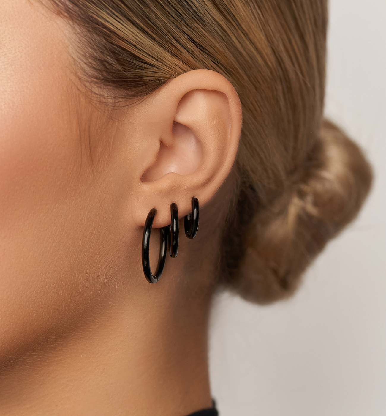 Zestaw czarnych kolczyków kółek Basic Z0028 - By Dziubeka