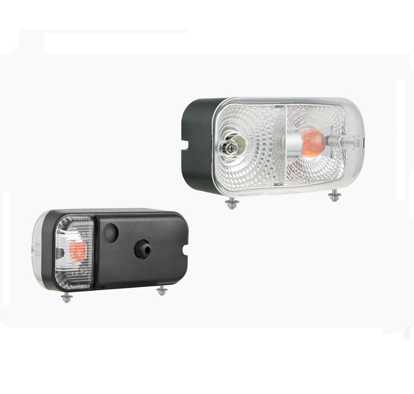 Lampa przednia lewa z kierunkowskazem i dolnym mocowaniem złącze AMP Faston LA5.39826 Wesem