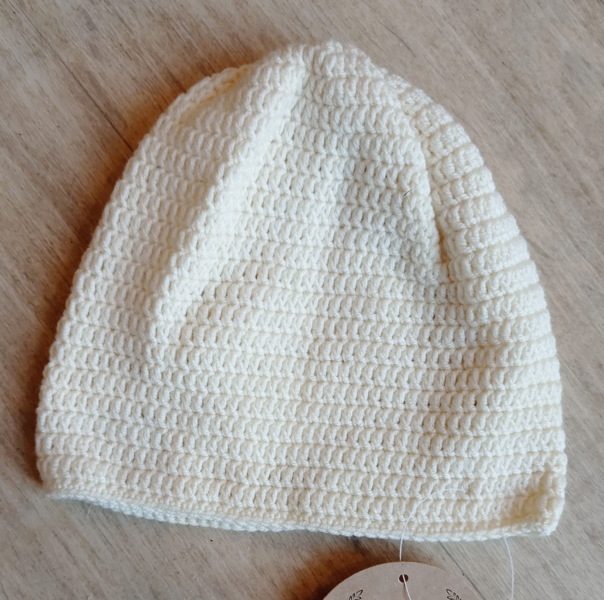 Laferio Ręcznie wykonana czapka z wełny Merino Baby ecru