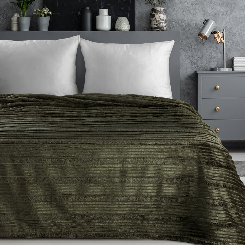 Koc 220x200 cm NINE flano oliwkowy bardzo miękki z efektem 3D