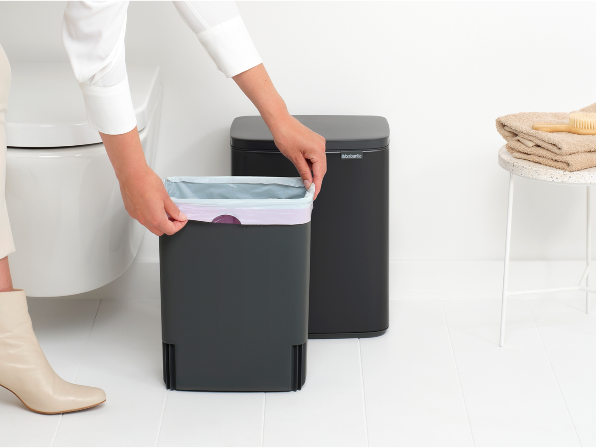 Brabantia Bo kosz na śmieci 12 l czarny mat 230363