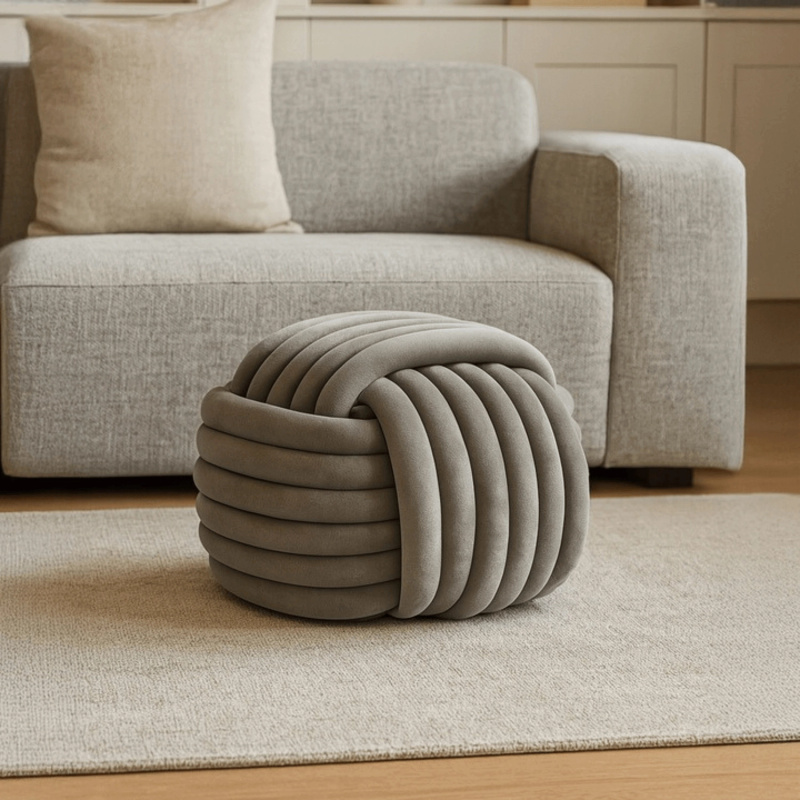 Szara pufa pleciona do salonu MAGMA 50 cm