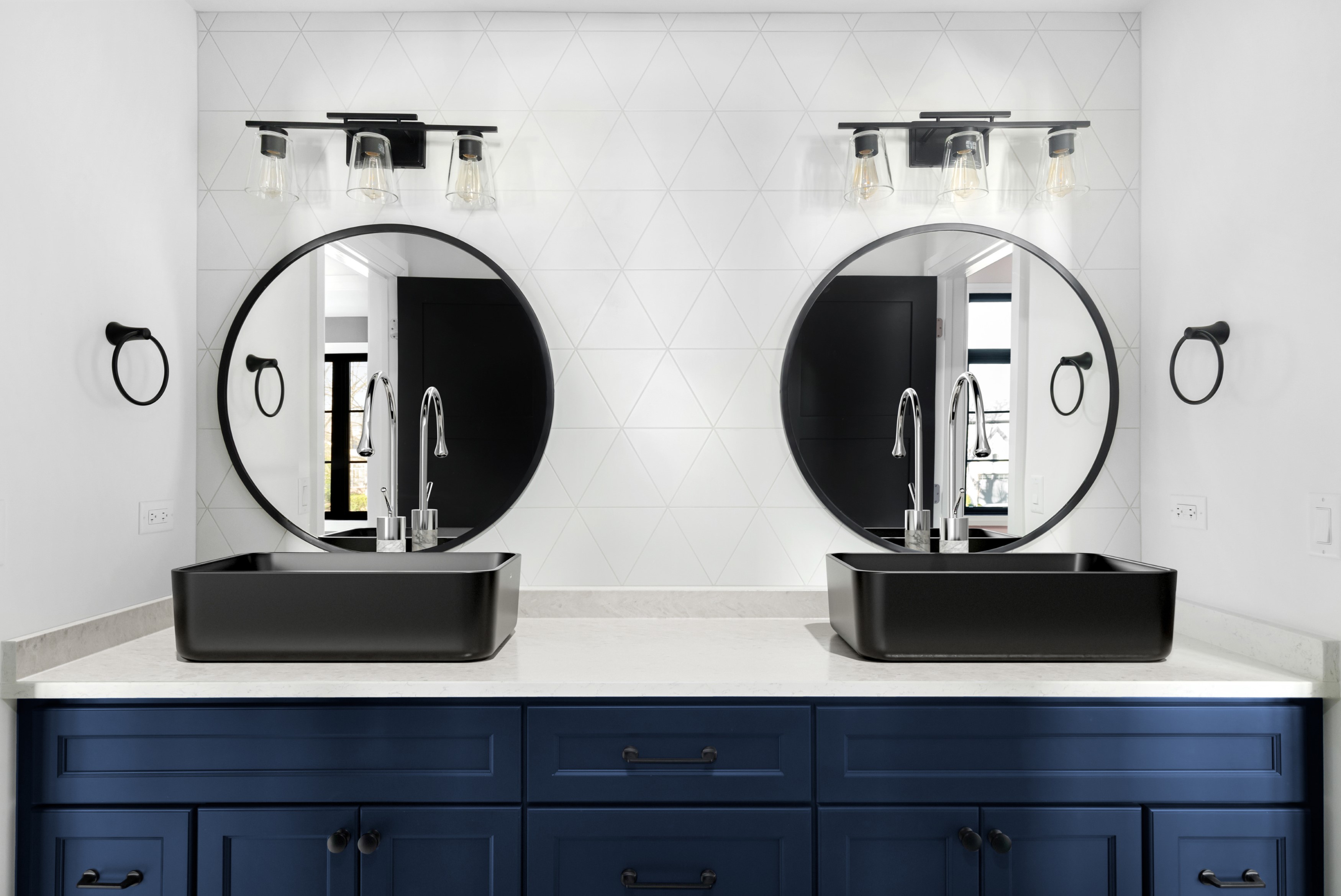 Invena Paros umywalka 47,5x37,5 cm nablatowa prostokątna czarny półmat CE-36-005