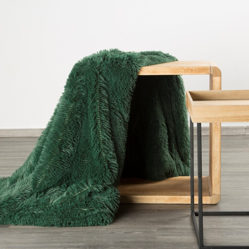 Ciemnozielony koc 150x200 cm TOCCO miękki i miły w dotyku