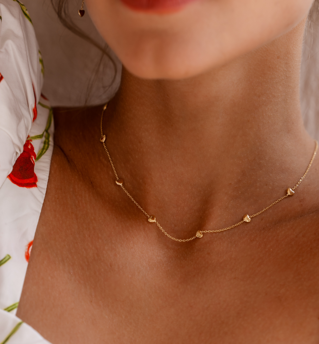 Naszyjnik z serduszkami złoty NGG0010 - By Dziubeka