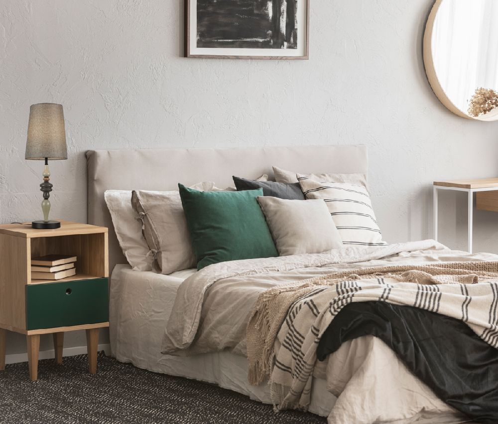 Italux Nerom lampa stołowa 1x60 W czarna TB-22374A-BK