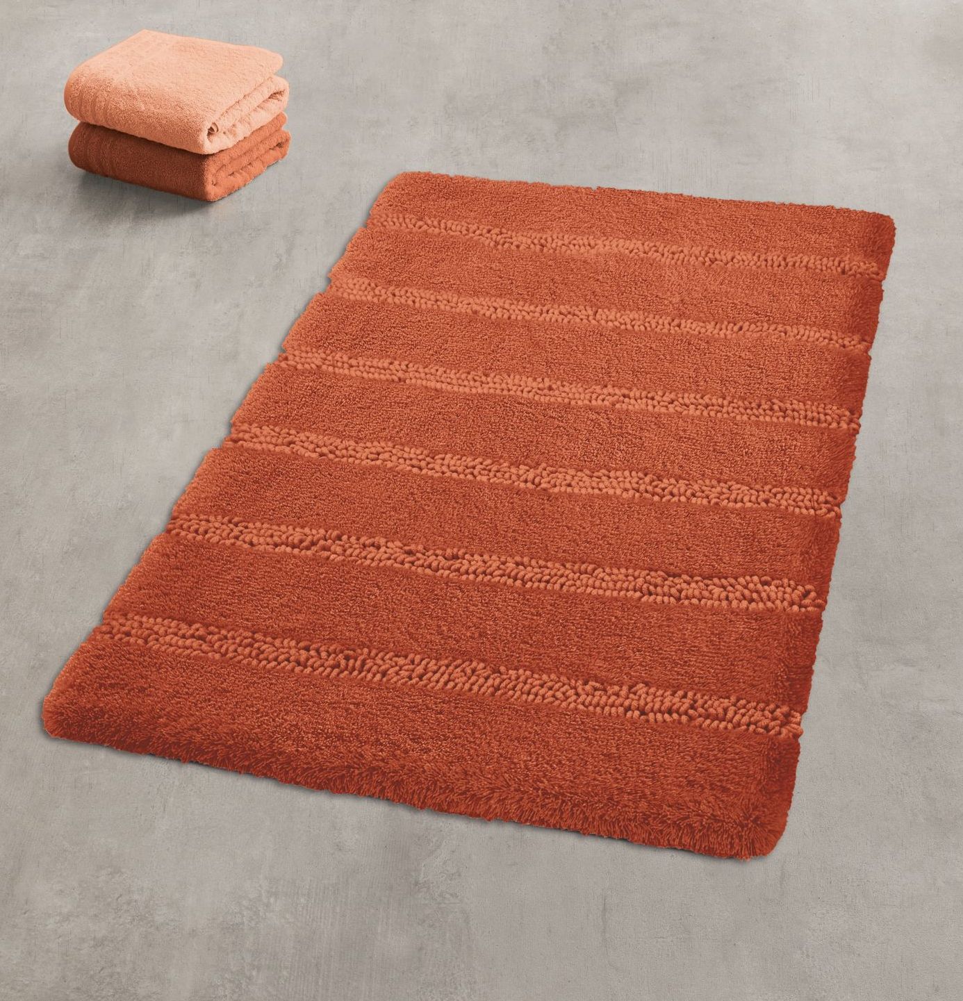 Kleine Wolke Monrovia dywanik łazienkowy 60x60 cm czerwony 4094304135