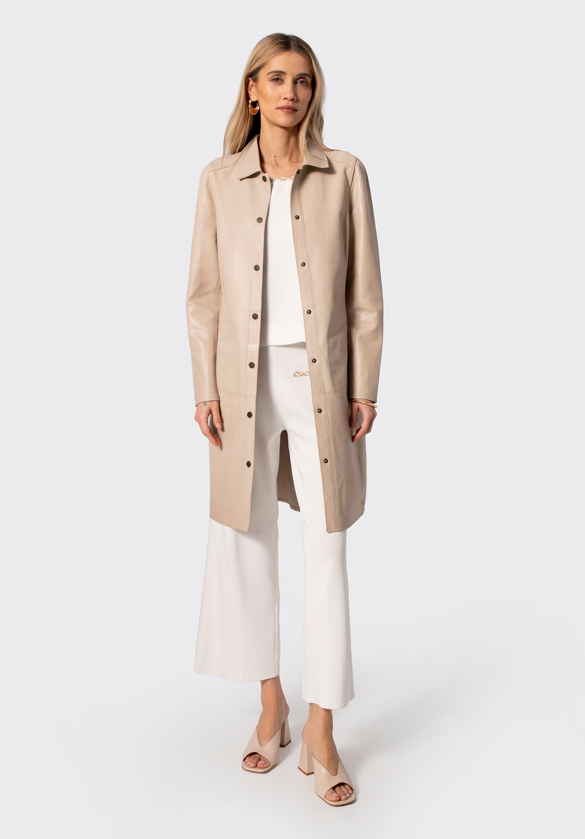 Płaszcz z naturalnej skóry owczej kremowy